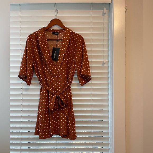 NEW Pretty Little Thing Burnt Orange Polka Dot Dress - Picture 2 of 8
